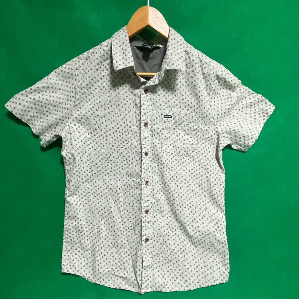 Vintage Volcom casual button up shirt short sleeve